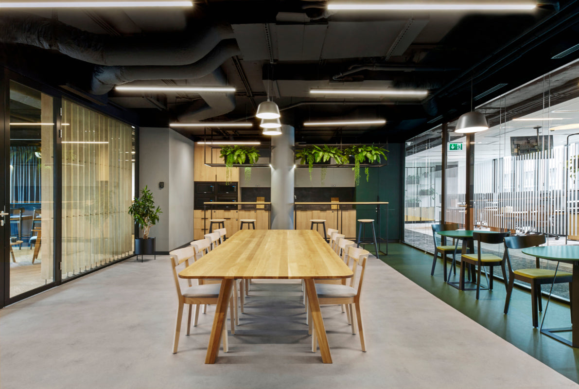 LOFT Decora: Stół skoV proj. Studio AKA