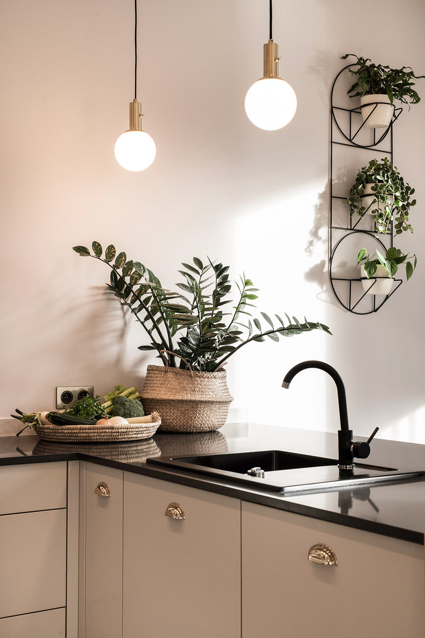 ORIO flower stand x LUSH