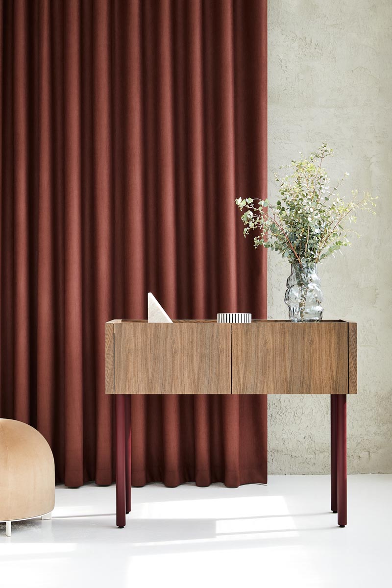 LOFT Decora: KUNG console designed by Pawlak&Stawarski