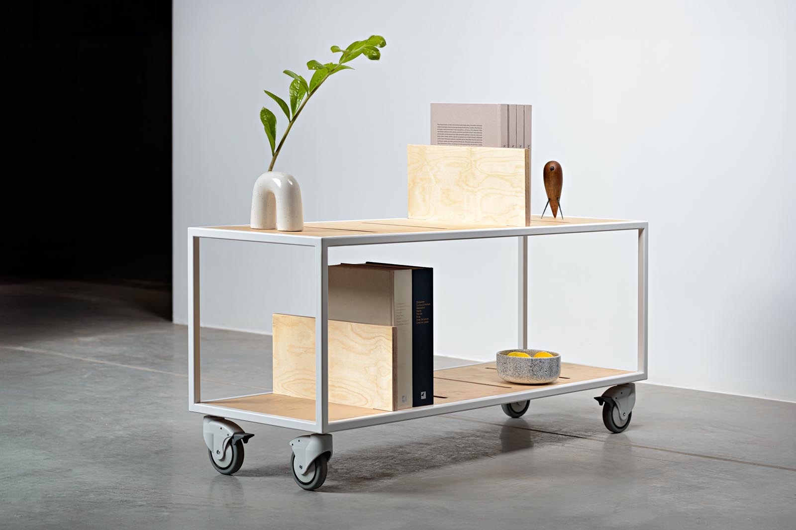 LOFT Decora: MOMI mobile shelf designed by Kolarz&Leśnodorska