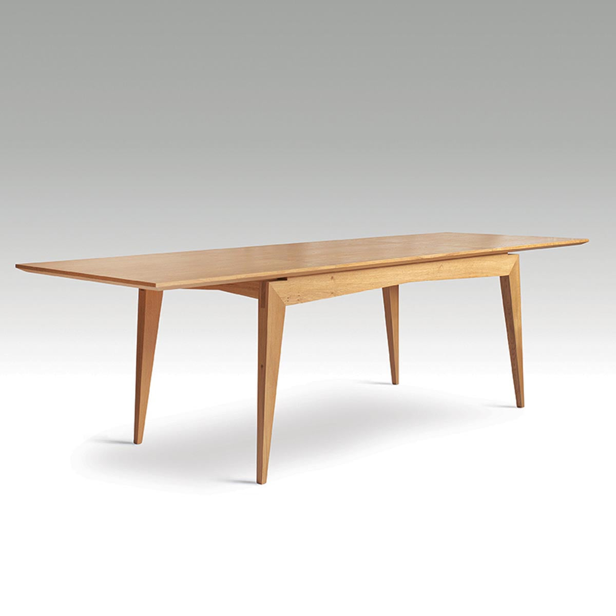 Wooden extendable table WIDEN x SWALLOW'S TAIL