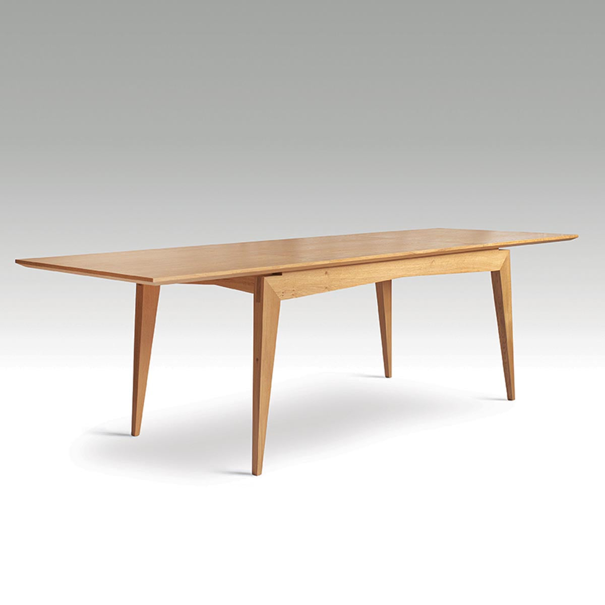 Wooden extendable table WIDEN x SWALLOW'S TAIL