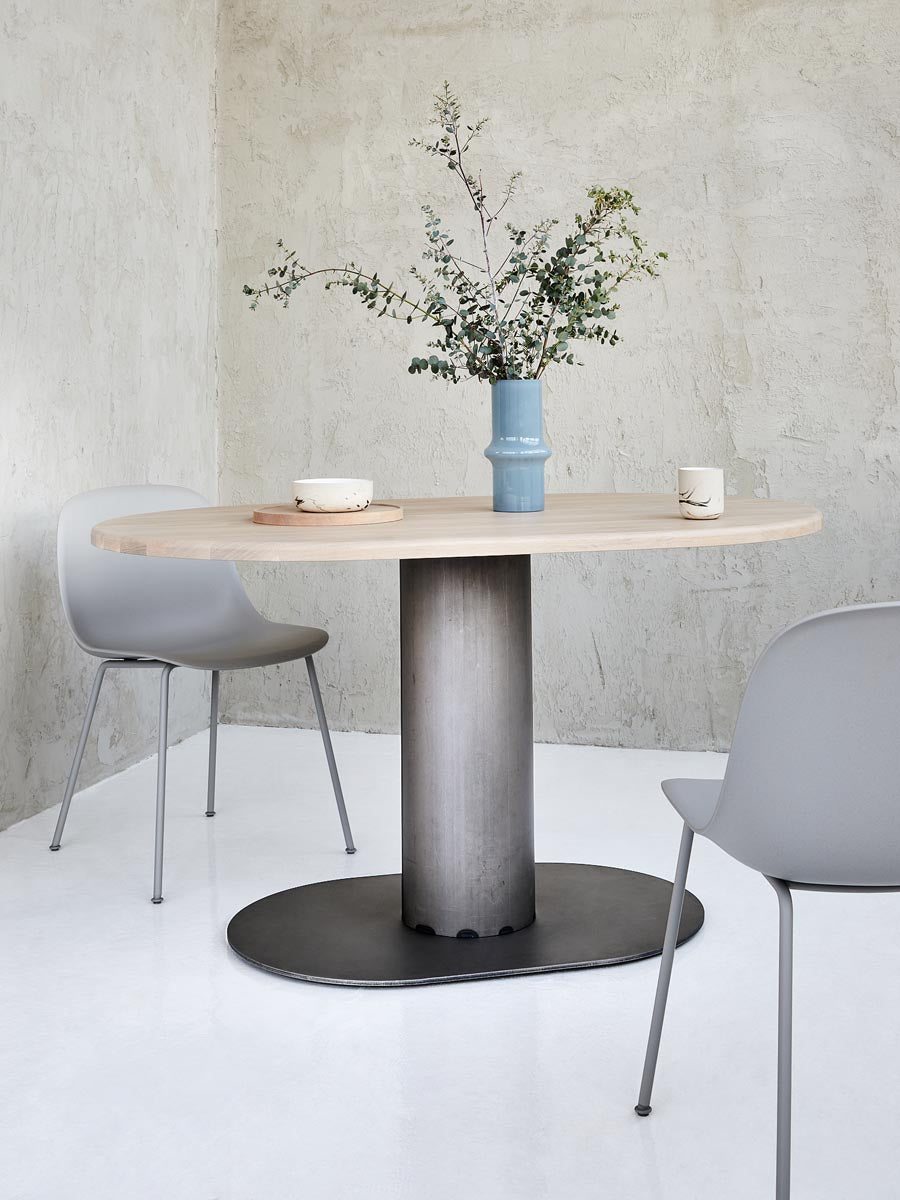 LOFT Decora: Stół owalny na cokole TOLI