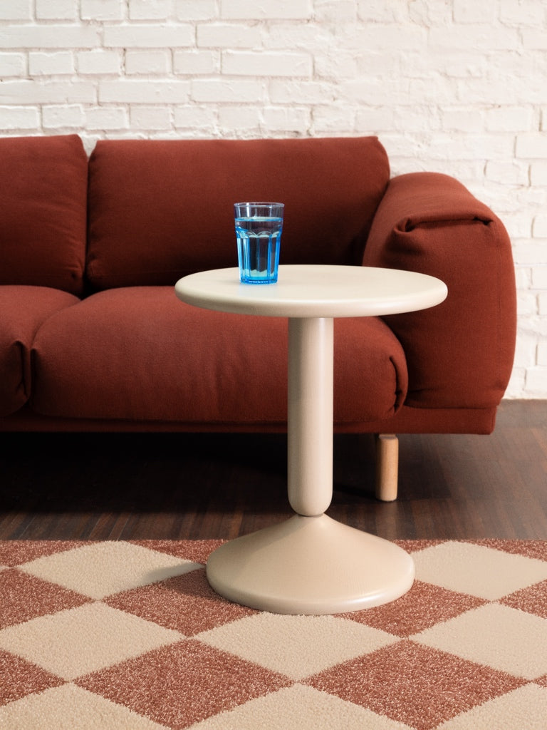 LOFT Decora: Stolik pomocniczy drewniany, toczony Luigi proj. Pawlak&Stawarski