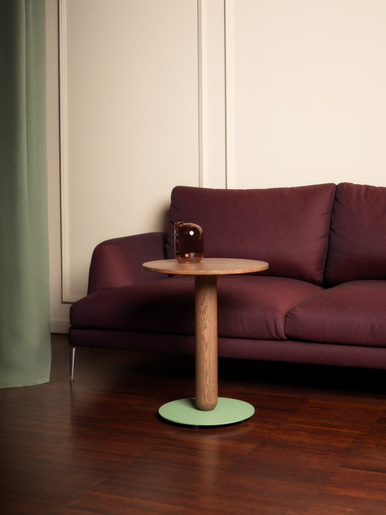 LOFT Decora: Stolik pomocniczy drewniany, toczony CRUZ proj. Pawlak&Stawarski