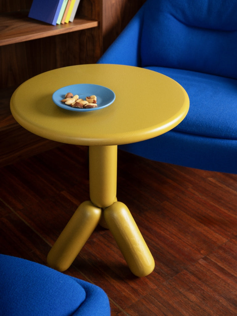 LOFT Decora: Stolik pomocniczy drewniany, toczony MATER proj. Pawlak&Stawarski