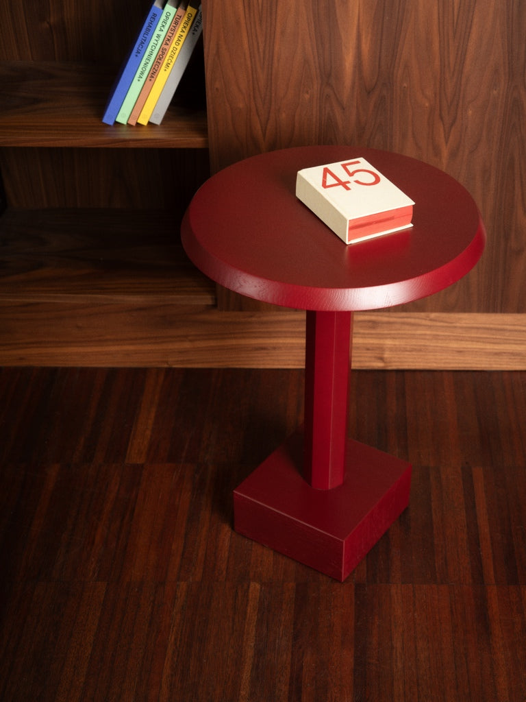 LOFT Decora: Stolik pomocniczy drewniany, toczony STORM proj. Pawlak&Stawarski