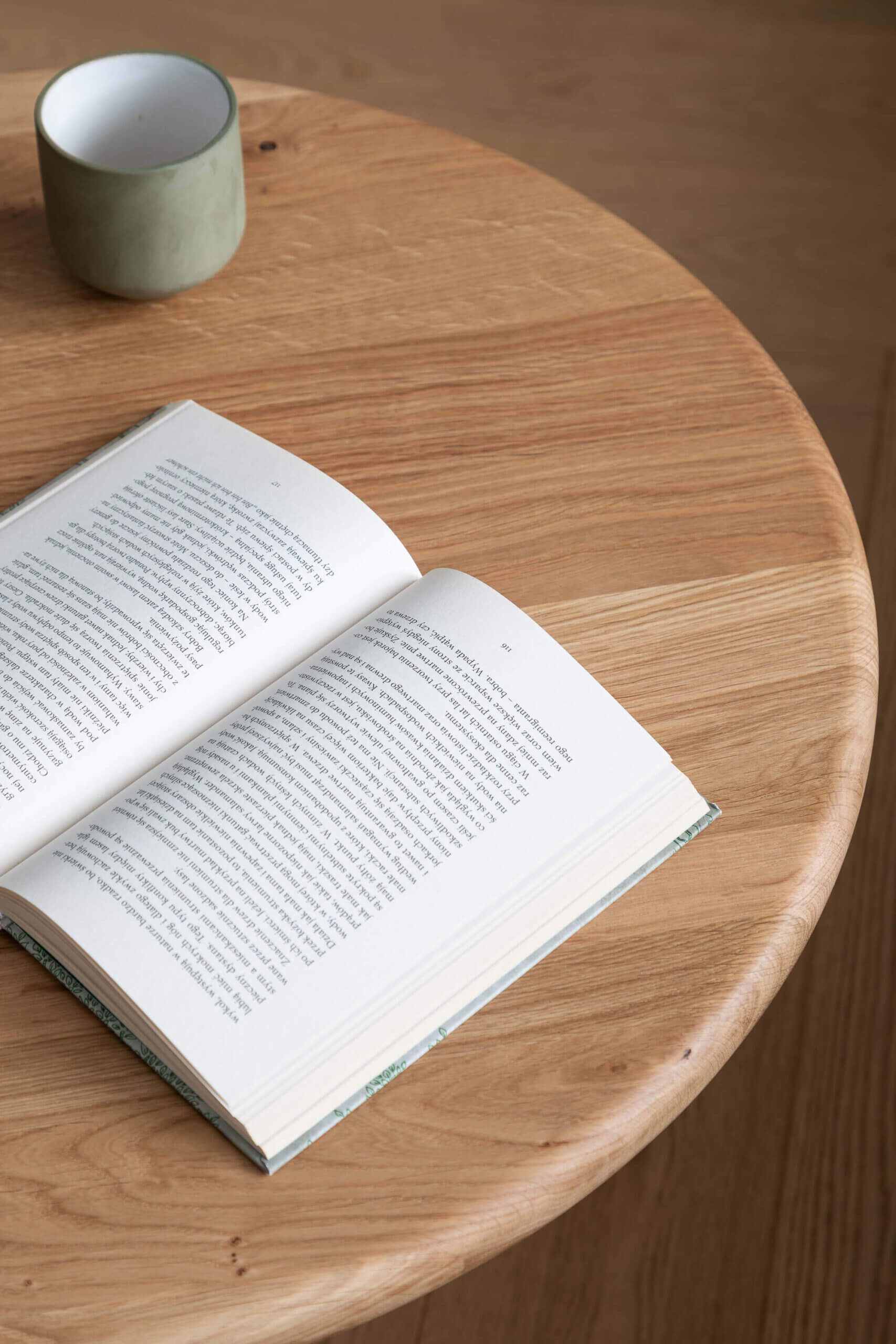 Stolik kawowy okrągły nowoczesny