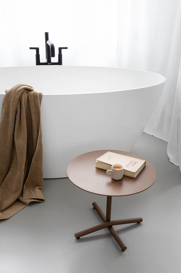 Stolik kawowy - łazienka w stylu loft
