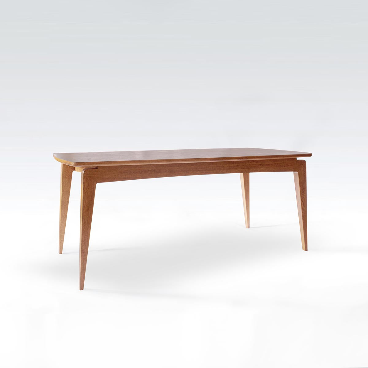 Drewniany stół rozkładany TAOZ x SWALLOW'S TAIL