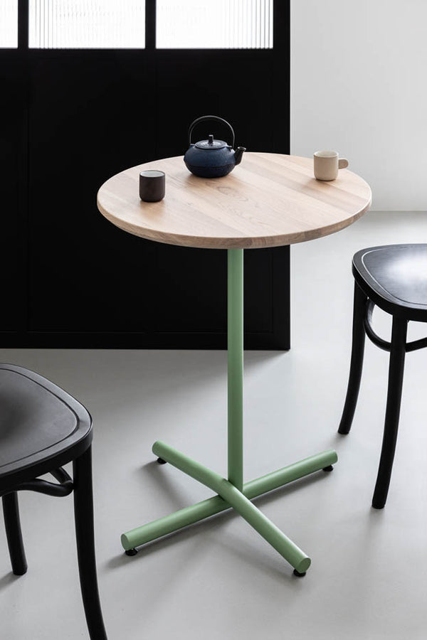 Stół do kawiarni - designerski styl